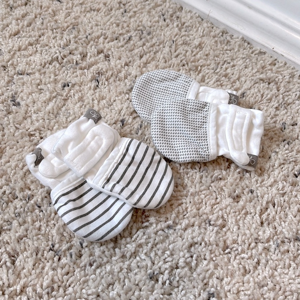 Goumi mitts